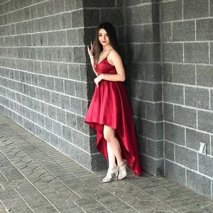 red high to low dress